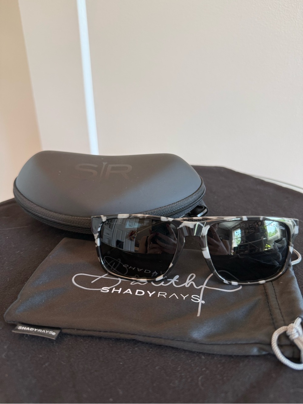 Shady Rays Polarized Sunglasses in Black Marbled Frame